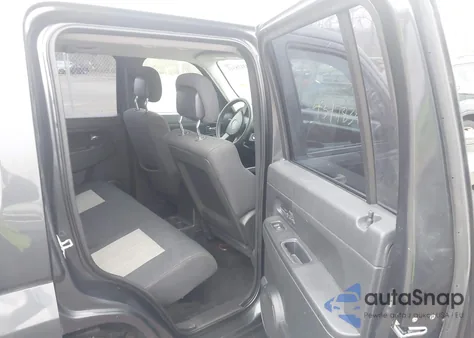 2010 Jeep Liberty Sport из США, поврежденный, VIN 1J4PN2GK7AW177804